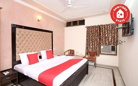 Oyo 5637 Hotel Majestic
