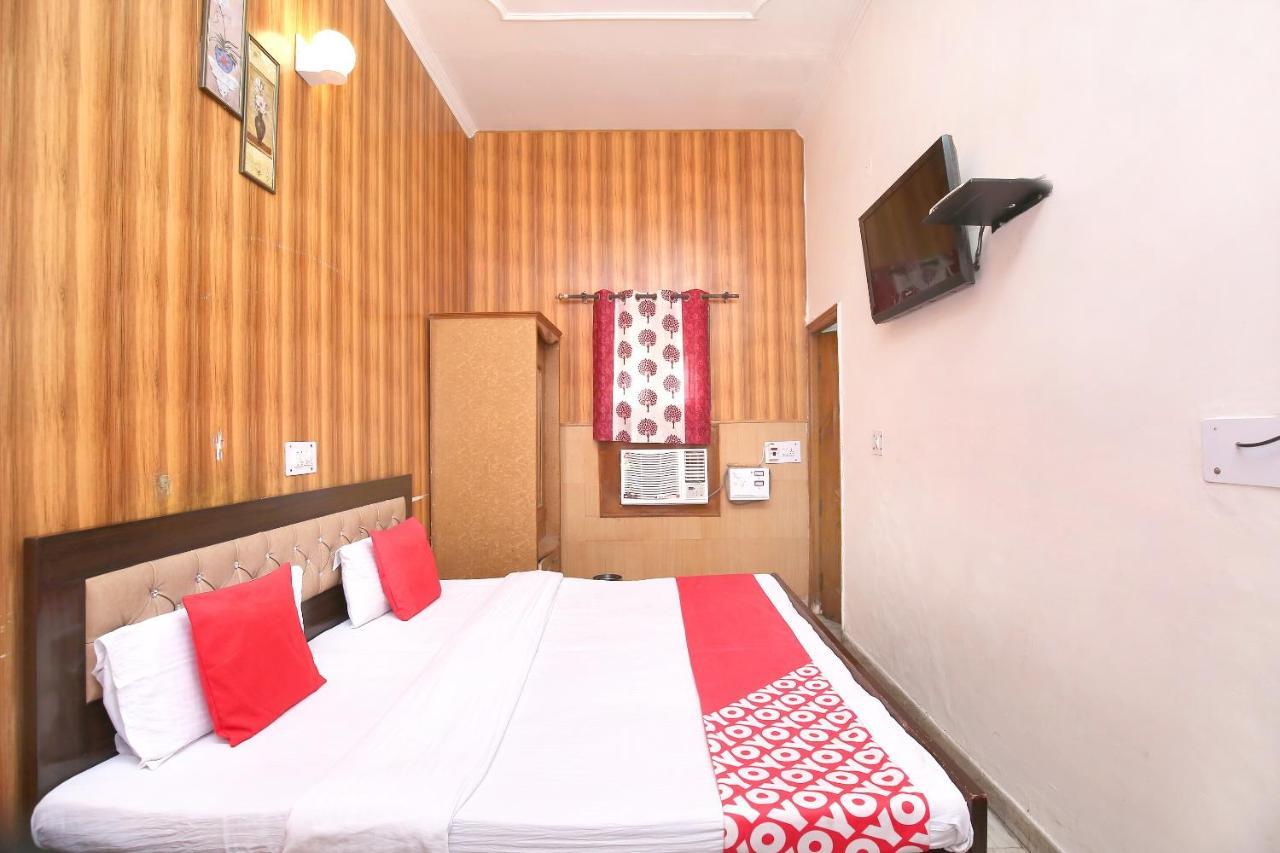 Oyo 5637 Hotel Majestic Chandigarh Exterior photo