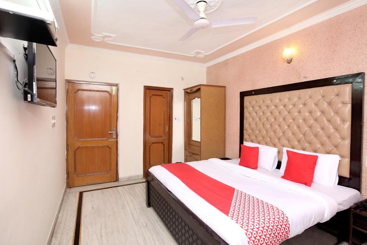 Oyo 5637 Hotel Majestic Chandigarh Exterior photo